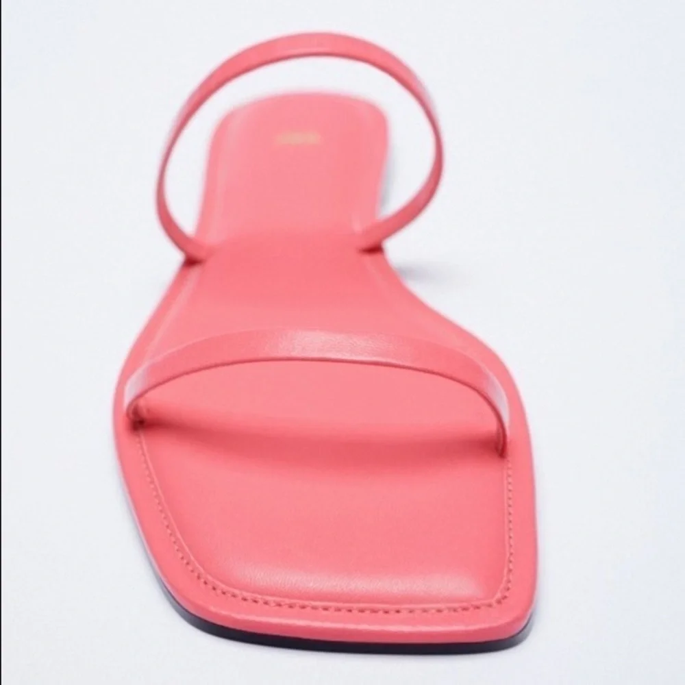 🌹NWOT. Zara Pink Leather Square Toe Slide Sandals. Size 6,5. Euro Size 37.